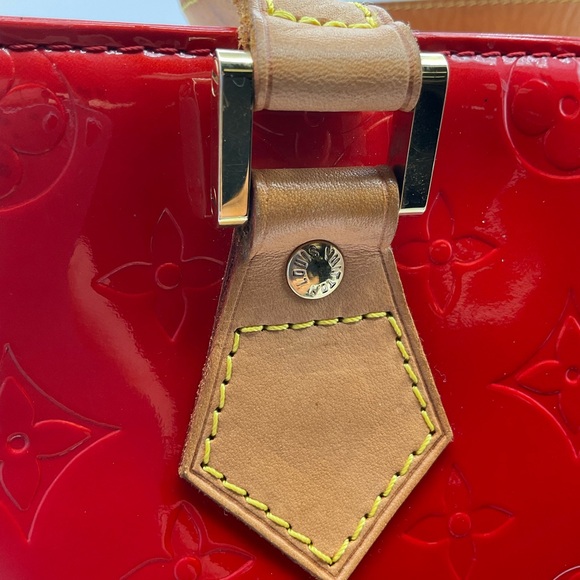 Louis Vuitton Monogram Vernis Houston LV Logo Red Patent Tote Bag - Picture 9 of 16